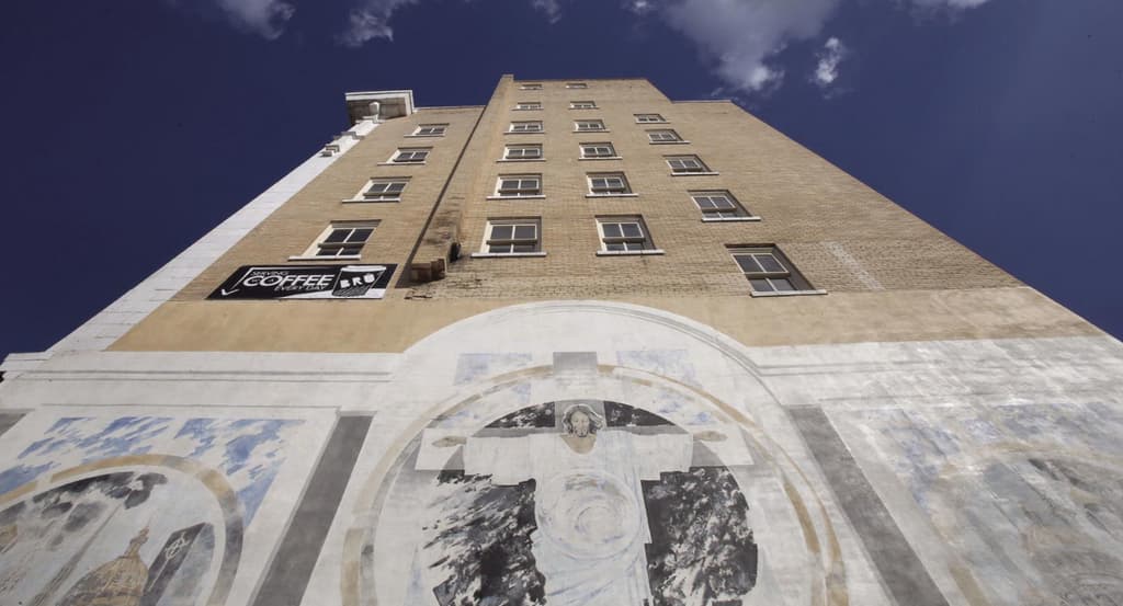 Heart To Heart (Praetorian Building)